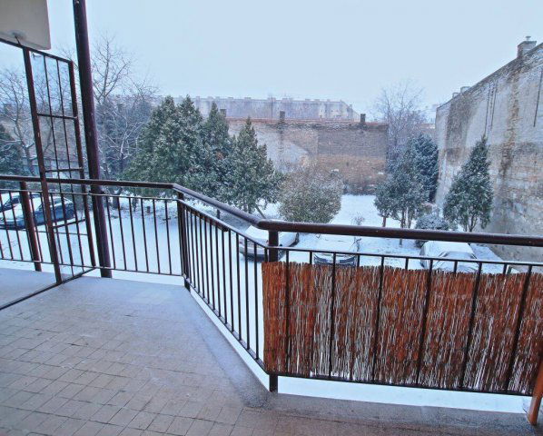 Eladó téglalakás, Budapesten, VIII. kerületben 120 M Ft