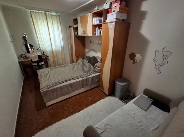 Eladó családi ház, Cegléden 35.5 M Ft, 6 szobás