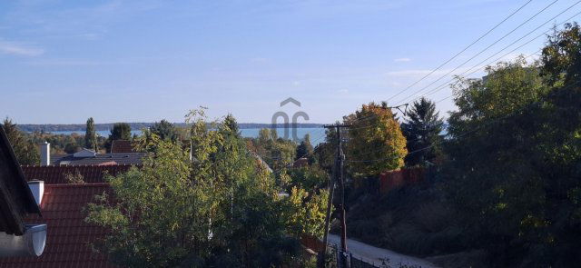 Eladó családi ház, Balatonkenesén 98 M Ft, 5 szobás