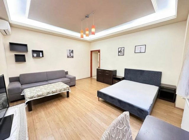 Kiadó téglalakás, albérlet, V. kerületben, Balaton utcában