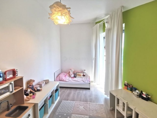 Eladó családi ház, Zsámbékon 150 M Ft, 5 szobás