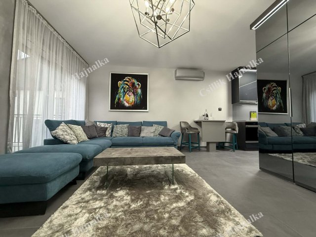 Eladó téglalakás, Szolnokon, Mária úton 78 M Ft, 1+1 szobás