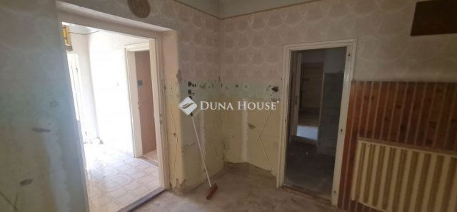 Eladó családi ház, Ócsán 49.9 M Ft, 4 szobás