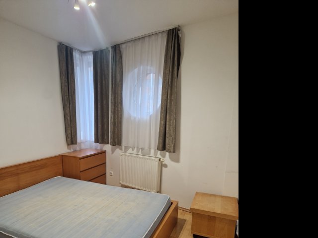 Kiadó téglalakás, albérlet, Szegeden 180 E Ft / hó, 2 szobás