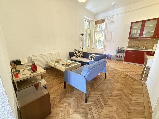 Kiadó téglalakás, albérlet, Budapesten, V. kerületben, 3 szobás