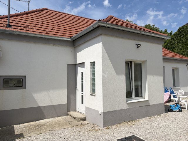 Eladó családi ház, Keszthelyen 64.499 M Ft, 2 szobás