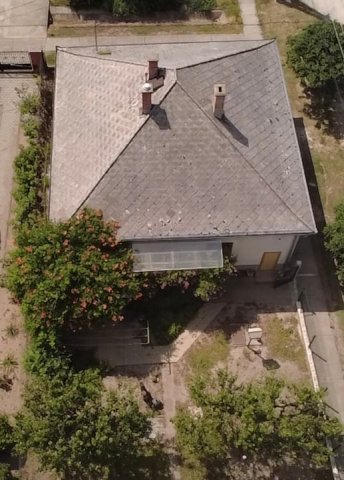 Eladó családi ház, Beloianniszon 54.99 M Ft, 3 szobás
