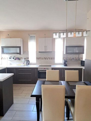 Kiadó téglalakás, albérlet, Debrecenben 310 E Ft / hó, 3 szobás