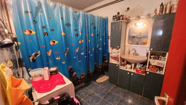 Eladó családi ház, Szigetszentmiklóson 75 M Ft, 4+1 szobás