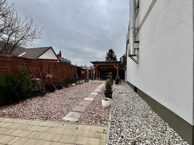 Eladó családi ház, Győrött 68.9 M Ft, 3 szobás