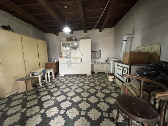 Eladó családi ház, Jánosházán, József Attila utcában 9.9 M Ft