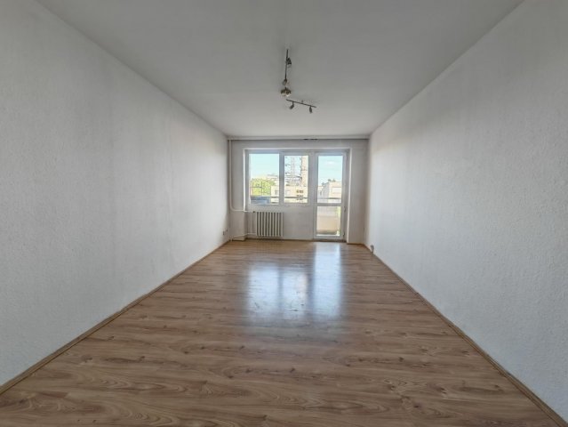 Eladó panellakás, Tatabányán 34.9 M Ft, 2 szobás