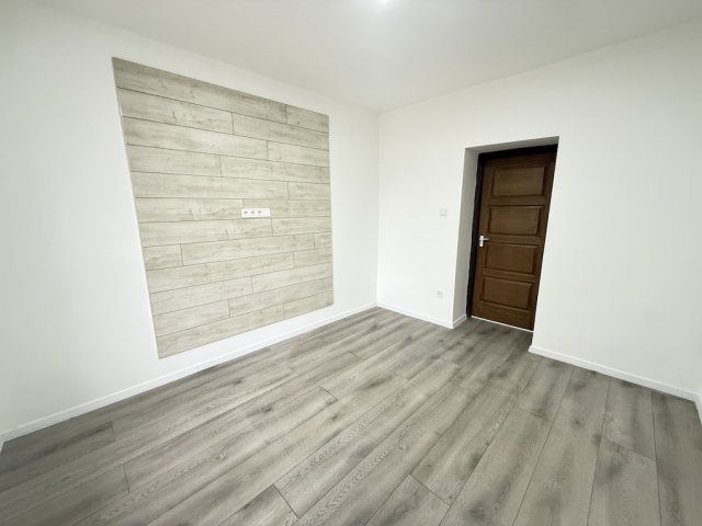 Eladó téglalakás, Pakson 47.9 M Ft, 3 szobás