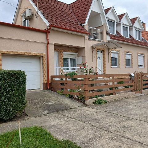 Eladó családi ház, Hajdúszoboszlón 108 M Ft, 6 szobás