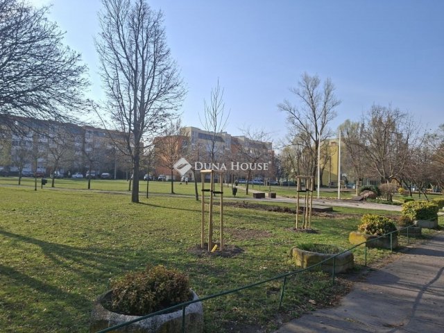 Eladó téglalakás, Budapesten, XX. kerületben 70.89 M Ft