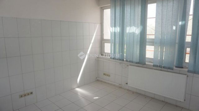 Eladó iroda, Zalaegerszegen 59.99 M Ft / költözzbe.hu