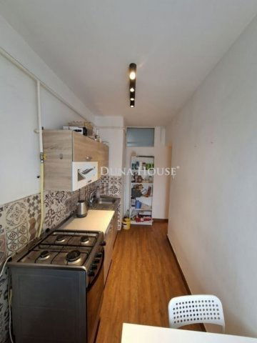 Eladó téglalakás, Szegeden 59.9 M Ft, 2 szobás