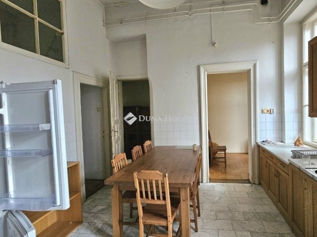 Eladó téglalakás, Budapesten, VIII. kerületben 169.99 M Ft