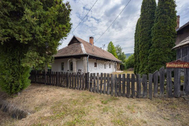 Eladó családi ház, Romhányon 17.5 M Ft, 3 szobás