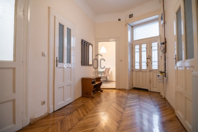 Eladó téglalakás, Budapesten, VIII. kerületben 105 M Ft