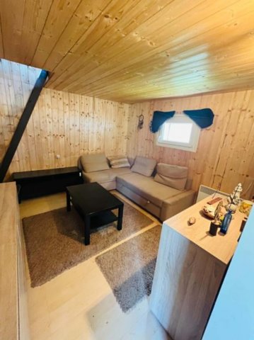 Eladó nyaraló, Tatabányán 24.99 M Ft, 2 szobás