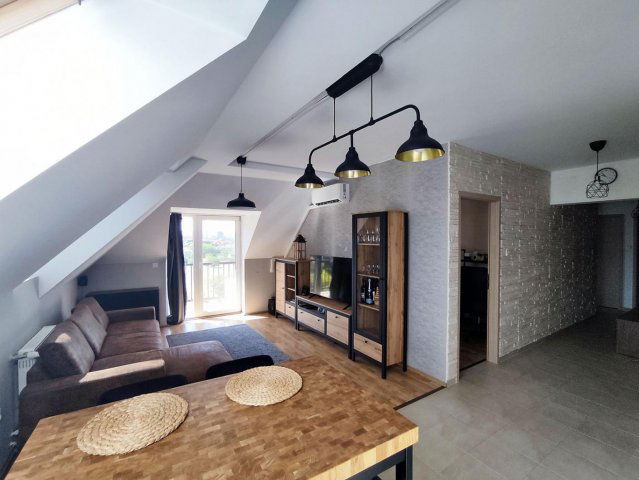 Eladó téglalakás, Tatabányán 78.8 M Ft, 4 szobás