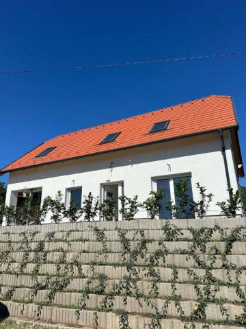 Eladó családi ház, Pilisszántón 64 M Ft, 2 szobás