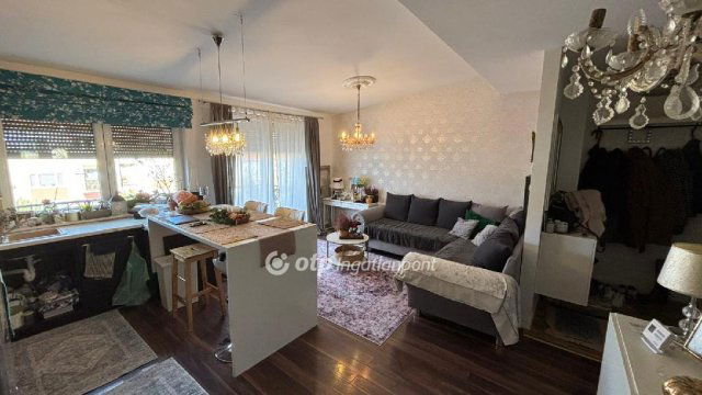 Eladó téglalakás, Dunakeszin 87 M Ft, 3+1 szobás