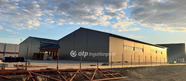 Eladó ipari ingatlan, Debrecenben 630 M Ft / költözzbe.hu