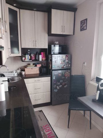 Eladó panellakás, Tatabányán 49.9 M Ft, 3 szobás