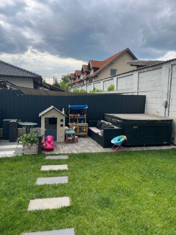 Eladó ikerház, Szigetszentmiklóson 110 M Ft, 5 szobás