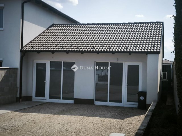 Eladó üzlethelyiség, Győrött 35 M Ft / költözzbe.hu