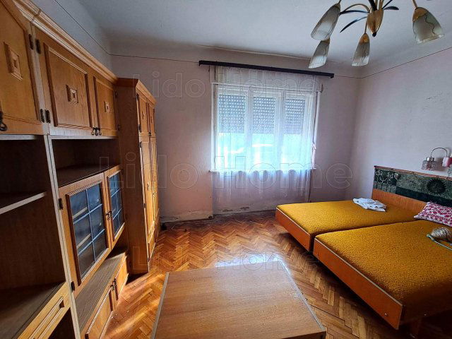 Eladó családi ház, Tótszerdahelyen 16 M Ft, 4 szobás