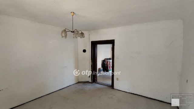 Eladó családi ház, Dörön 19.9 M Ft, 2 szobás