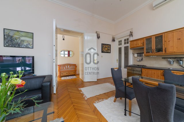 Eladó téglalakás, VI. kerületben, Bajcsy-Zsilinszky úton