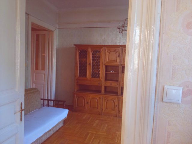 Eladó téglalakás, VIII. kerületben, Nagy Fuvaros utcában