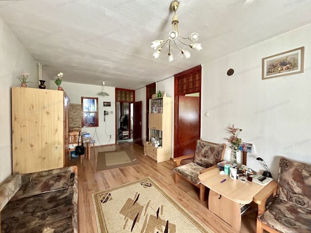 Eladó panellakás, Budapesten, XX. kerületben 54 M Ft, 2 szobás