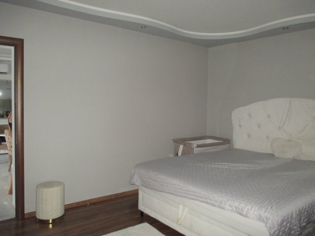 Eladó családi ház, Békéscsabán 79.9 M Ft, 7 szobás