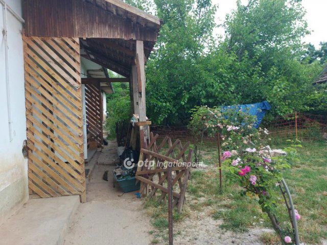Eladó családi ház, Kiskassán 11.5 M Ft, 2 szobás
