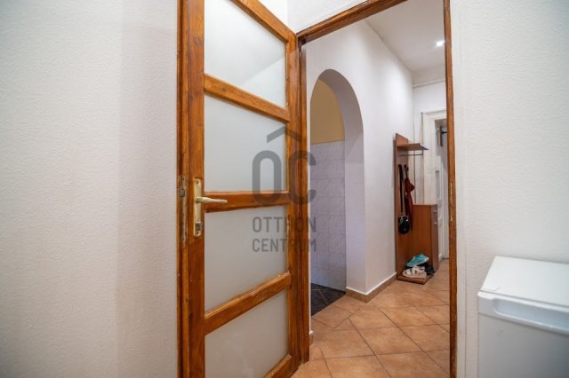 Eladó téglalakás, Budapesten, VI. kerületben 94.9 M Ft, 3 szobás