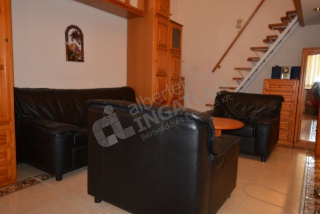 Kiadó téglalakás, albérlet, VI. kerületben, Vörösmarty utcában