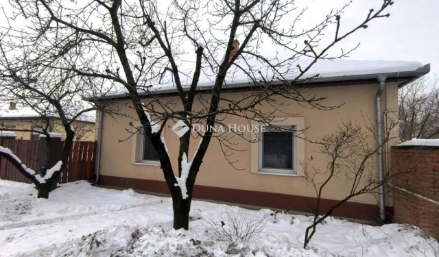 Eladó családi ház, Kecskeméten 69.99 M Ft, 4 szobás