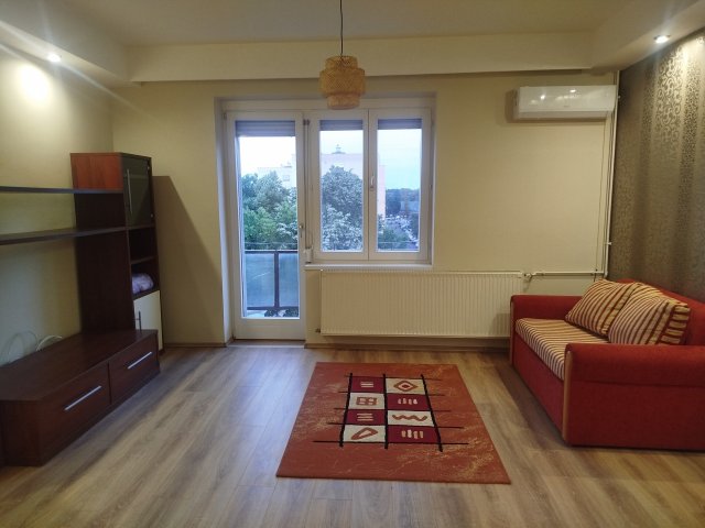 Kiadó téglalakás, albérlet, Győrött 200 E Ft / hó, 2 szobás