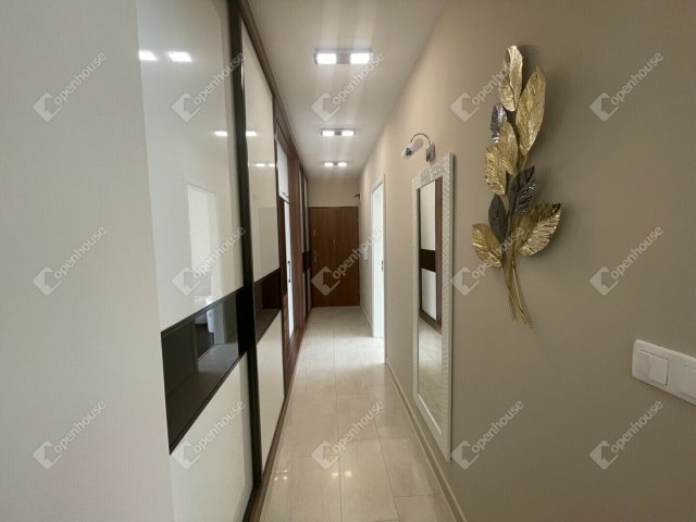 Kiadó téglalakás, albérlet, Debrecenben 525 E Ft / hó, 4 szobás