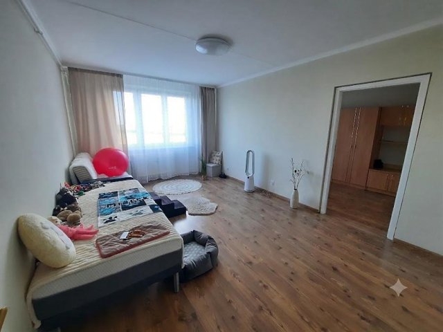 Eladó panellakás, Budapesten, XV. kerületben 68 M Ft, 2+2 szobás