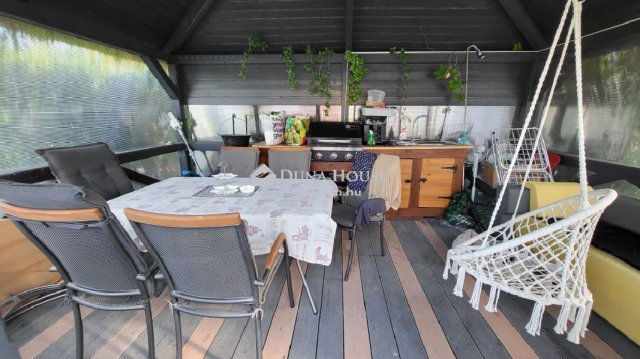 Eladó családi ház, Érden 126 M Ft, 7 szobás