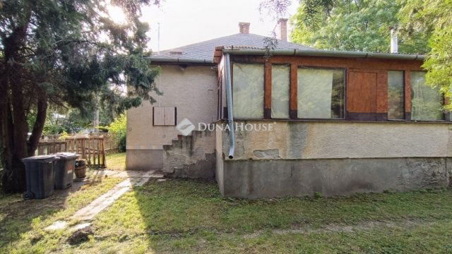 Eladó családi ház, Ráckeresztúron 49.99 M Ft, 3 szobás