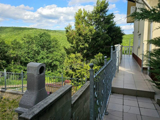 Eladó családi ház, Szarvaskőben 59.9 M Ft, 3 szobás