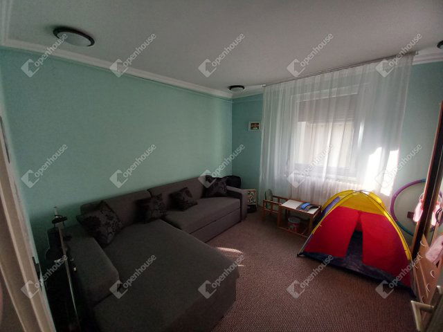 Eladó családi ház, Debrecenben 124.9 M Ft, 5 szobás