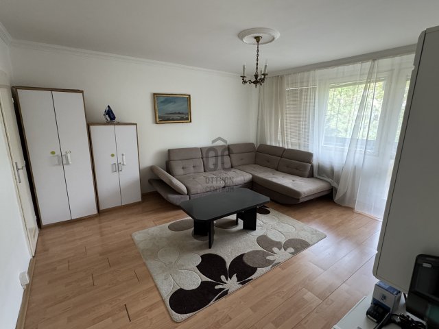 Kiadó panellakás, albérlet, Debrecenben 200 E Ft / hó, 2 szobás